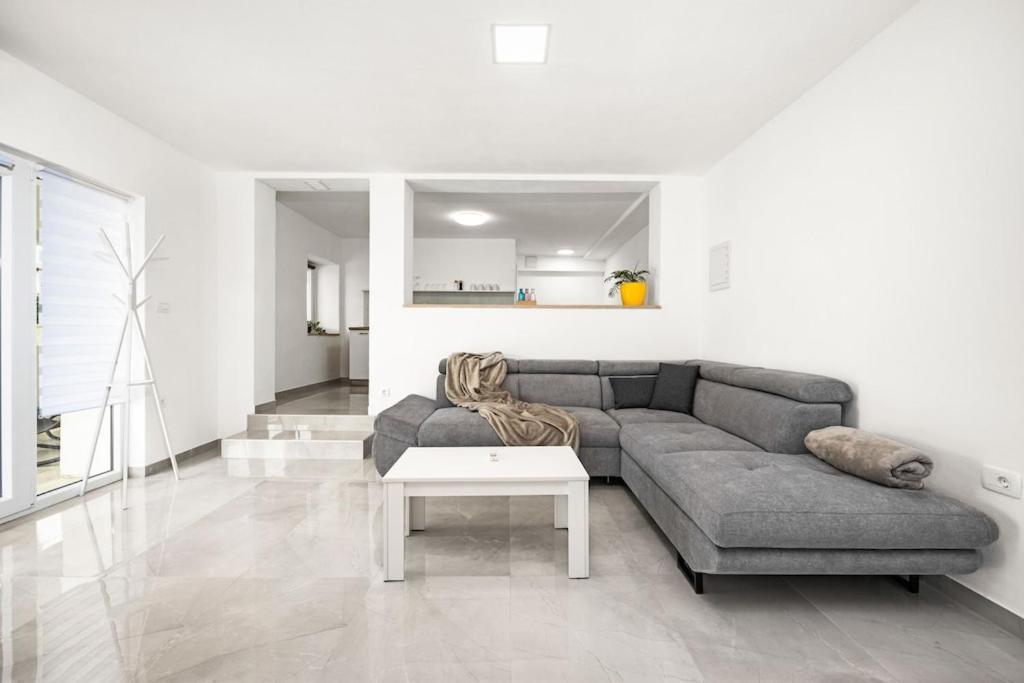 Apartment Olive Garden Near Pula 3 Km From Center And Only 4 Km From The Beach For 4 Persons Экстерьер фото