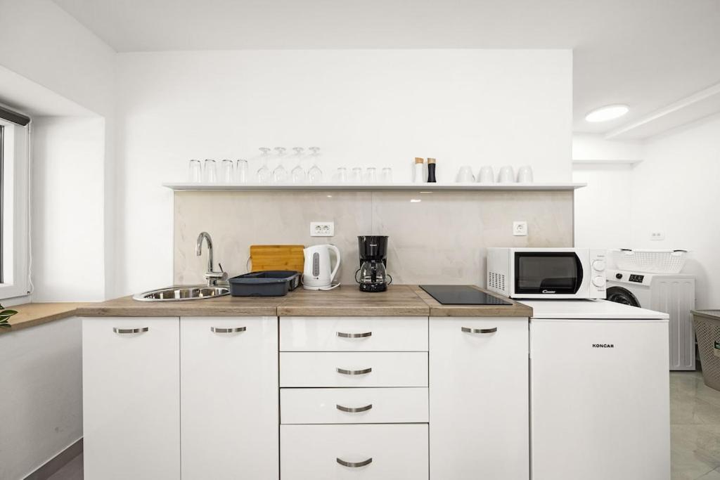 Apartment Olive Garden Near Pula 3 Km From Center And Only 4 Km From The Beach For 4 Persons Экстерьер фото