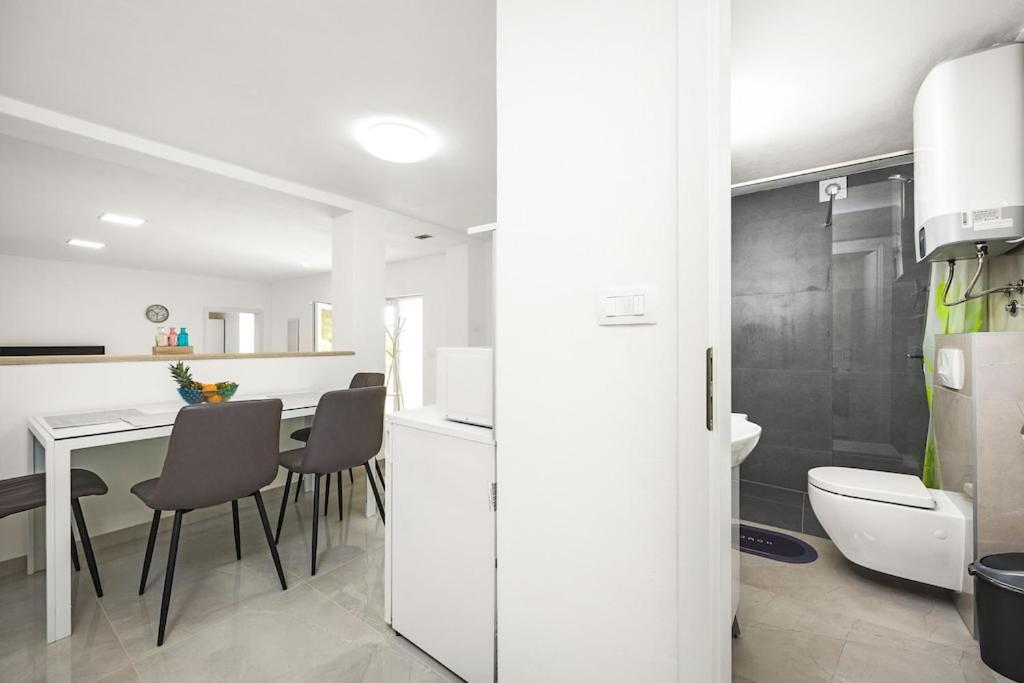 Apartment Olive Garden Near Pula 3 Km From Center And Only 4 Km From The Beach For 4 Persons Экстерьер фото