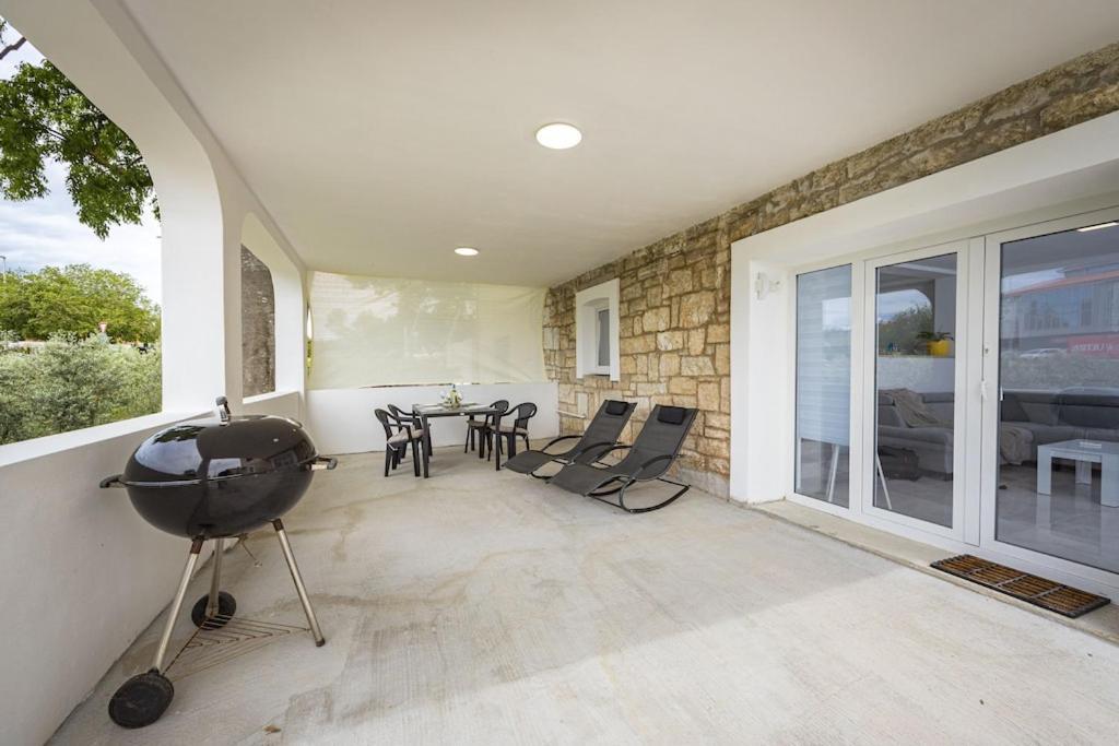 Apartment Olive Garden Near Pula 3 Km From Center And Only 4 Km From The Beach For 4 Persons Экстерьер фото